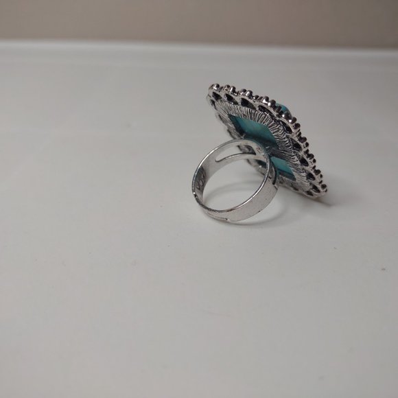 Large Rectangular Blue And Silver Tone Ring Size 7.75 - Picture 4 of 13